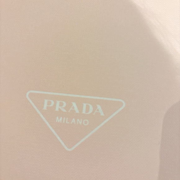 Prada vip gift coasters/ memory card game - Picture 3 of 4